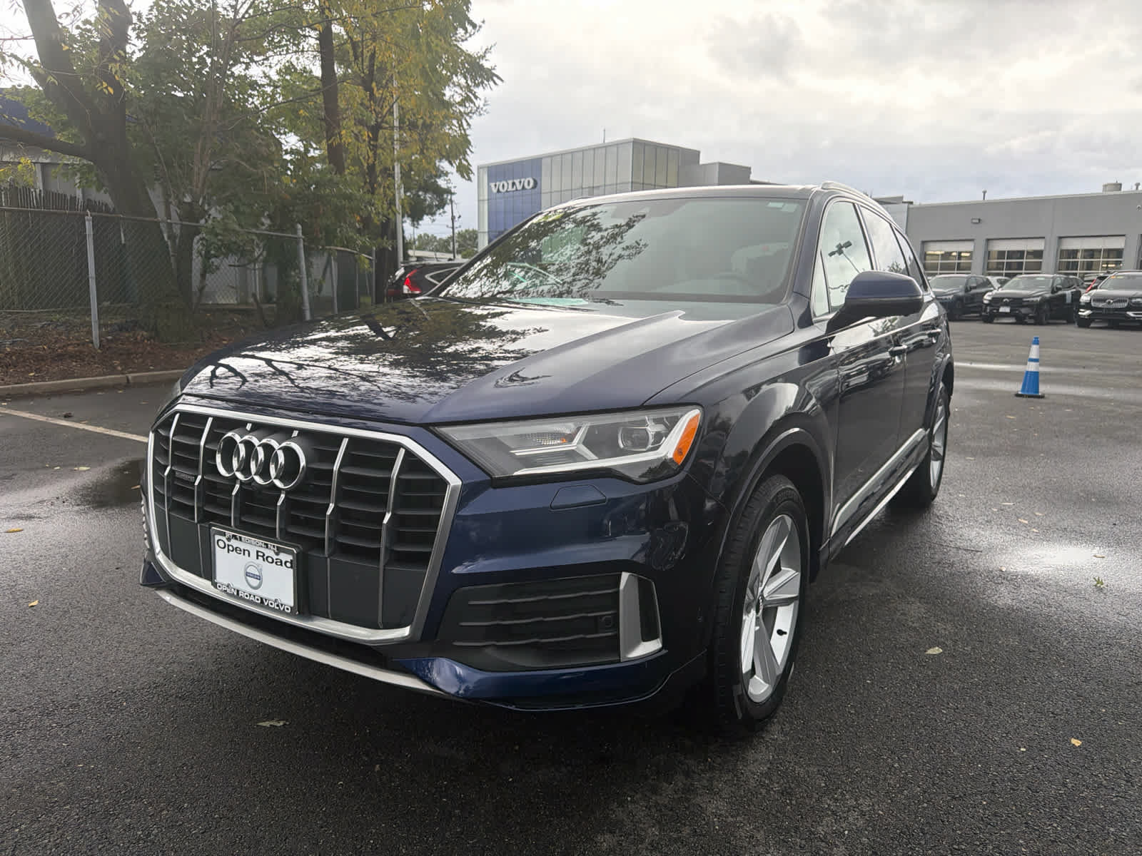Used 2020 Audi Q7 2.0T Premium Plus w/ Premium Plus Package AWD/4WD image 3