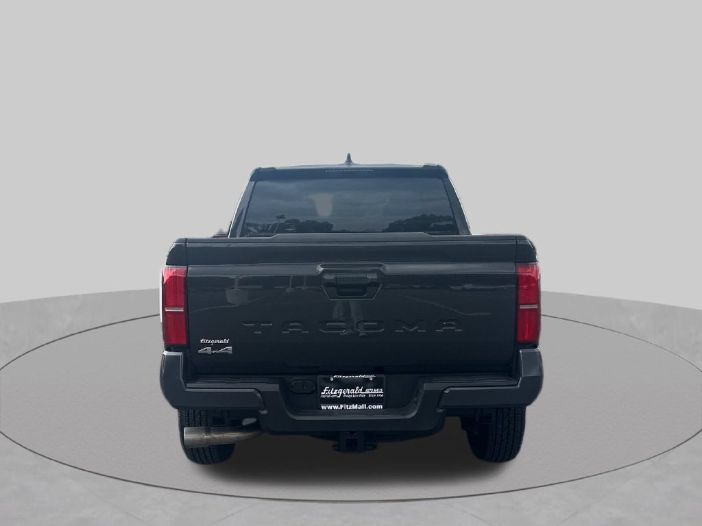 Used 2025 Toyota Tacoma SR5 AWD/4WD image 7