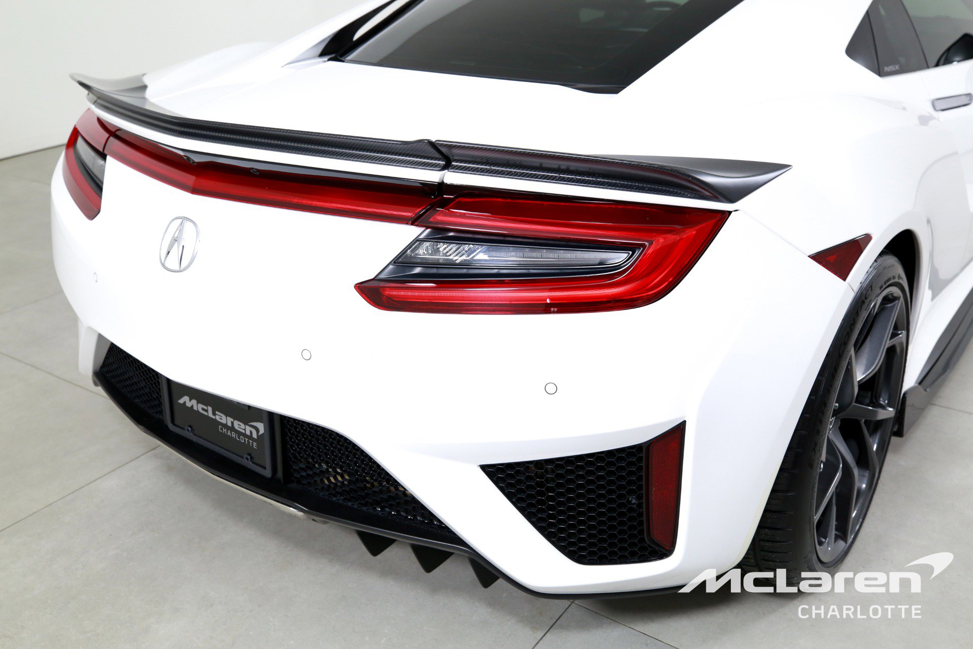 Used 2018 Acura NSX image 32