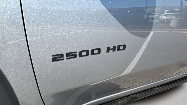 Used 2025 Chevrolet Silverado 2500 LTZ w/ LTZ Plus Package image 35