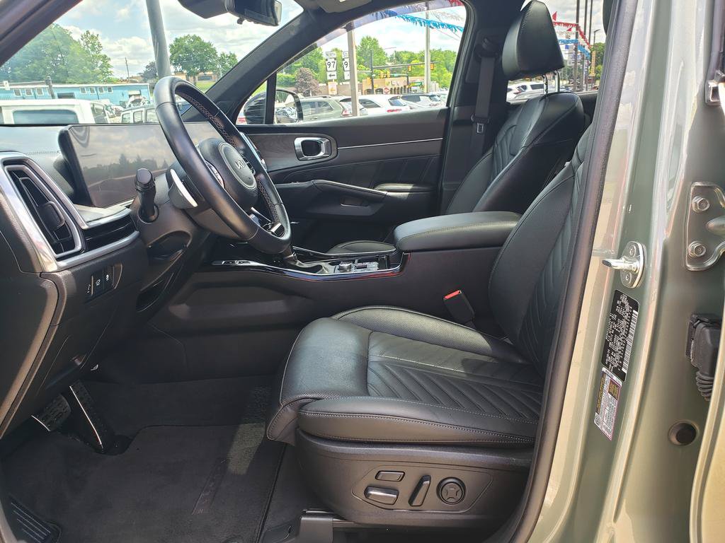 Used 2025 Kia Sorento SX Prestige AWD/4WD image 10