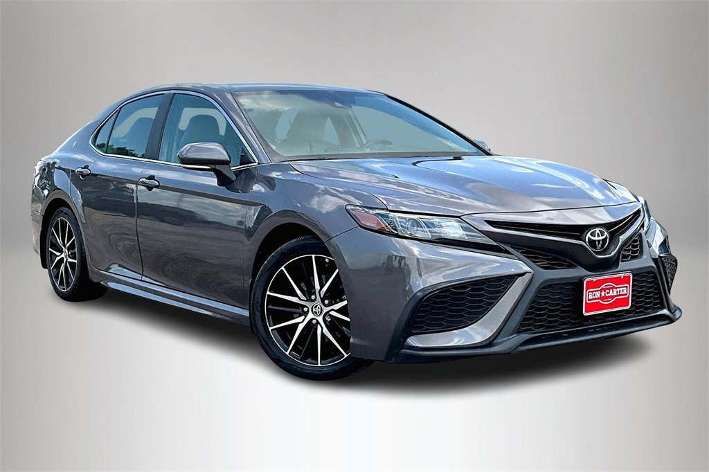 Used 2022 Toyota Camry SE