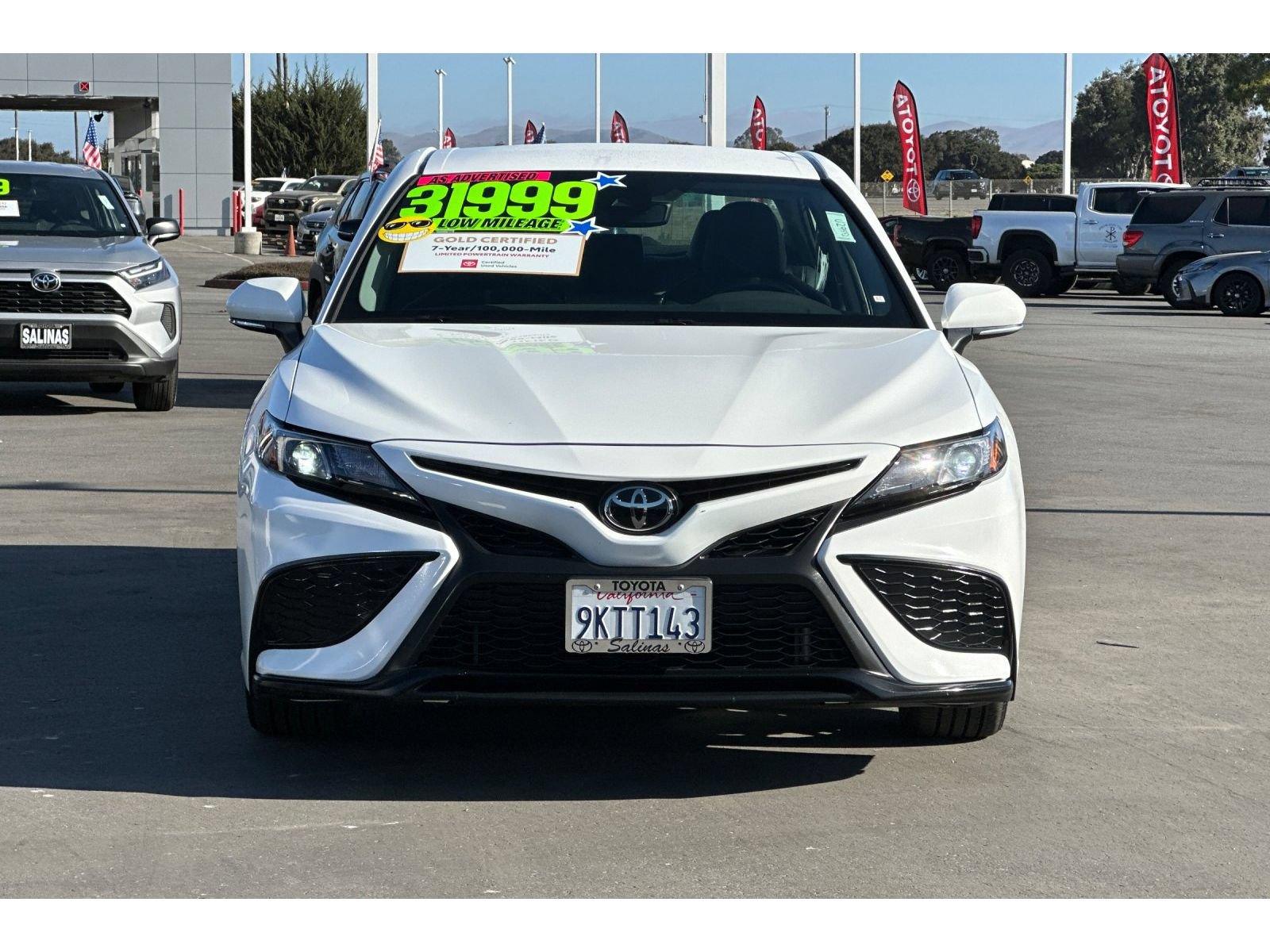Used 2024 Toyota Camry SE FWD image 9