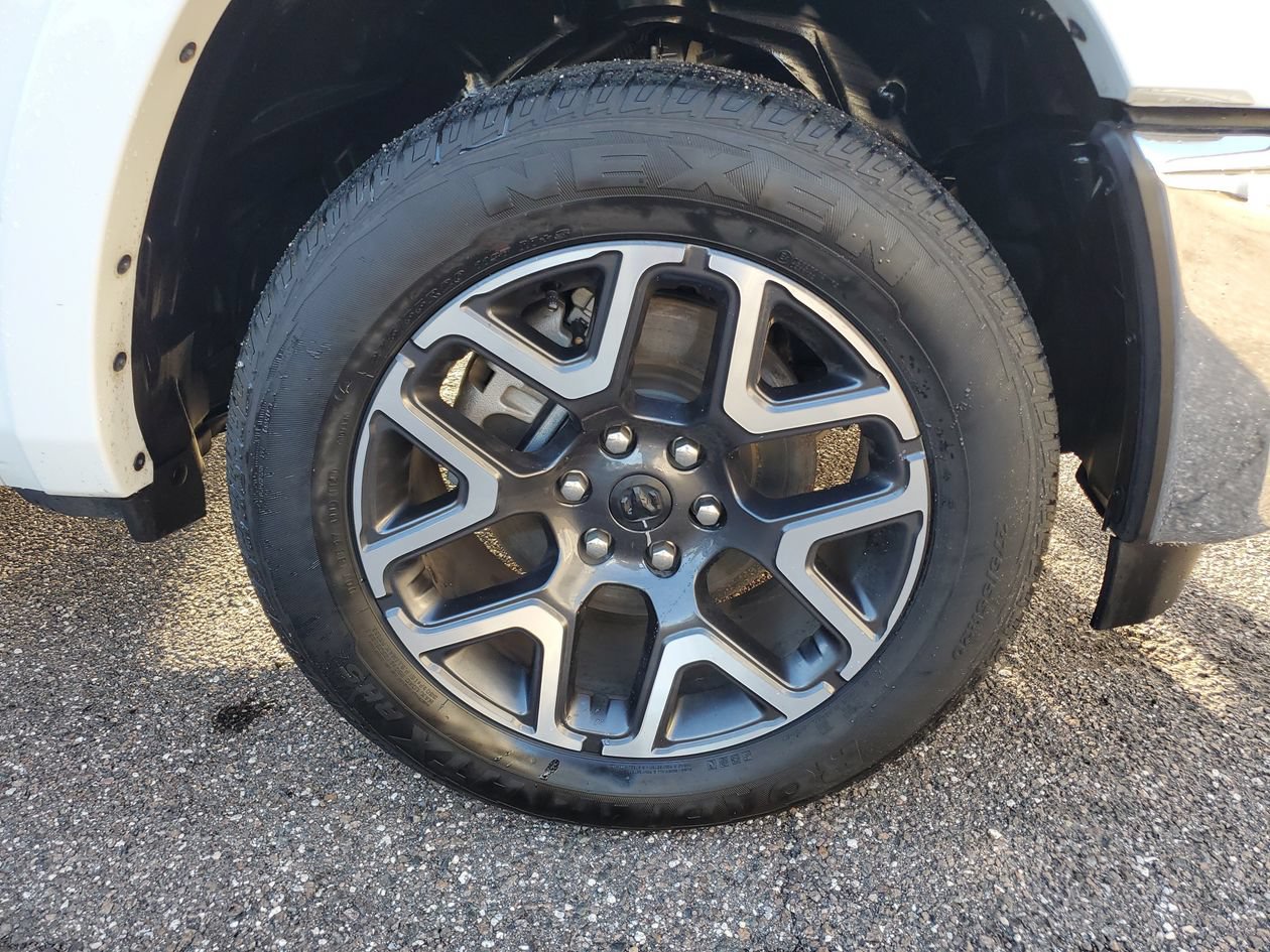 Used 2026 RAM 1500 Laramie AWD/4WD image 5