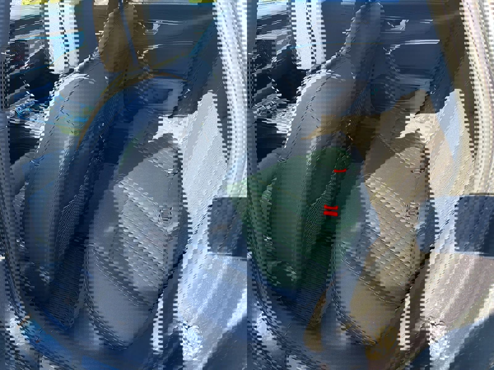 Used 2022 Audi A6 Premium Plus w/ Premium Plus Package image 6