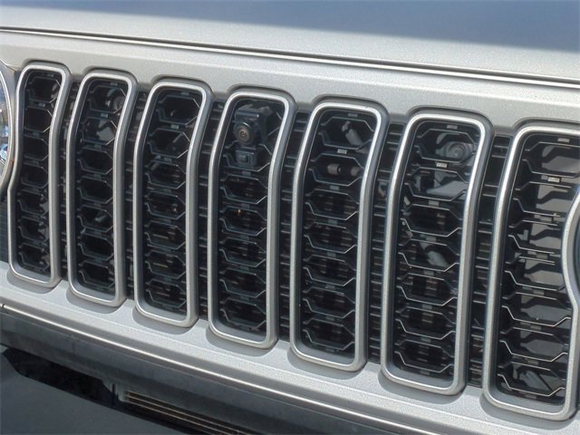 Used 2024 Jeep Wrangler Unlimited Sahara w/ Technology Group image 36