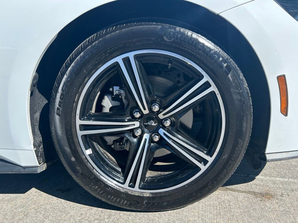 Used 2025 Ford Mustang Premium RWD image 28