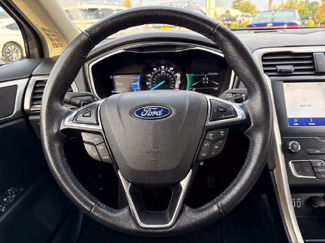 Used 2019 Ford Fusion SEL FWD image 19