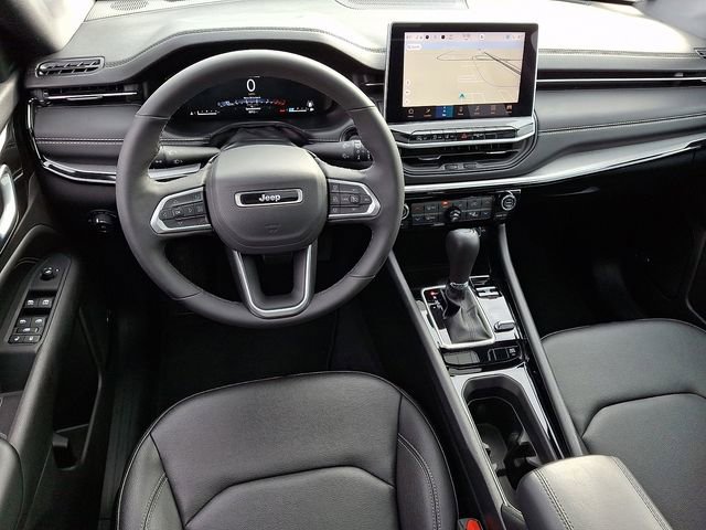 Used 2024 Jeep Compass Limited w/ High Altitude Package AWD/4WD image 2