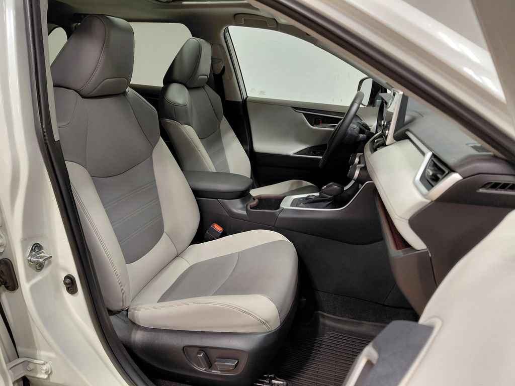 Used 2022 Toyota RAV4 Limited AWD/4WD image 33