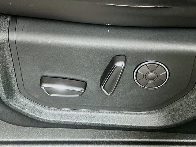 Used 2020 Ford F150 Platinum w/ Equipment Group 701A Luxury image 11