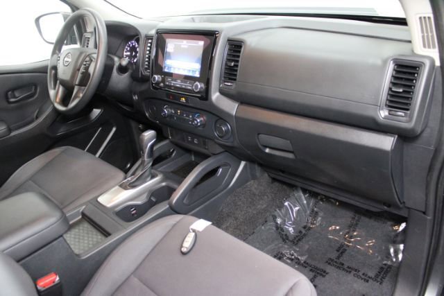 Used 2022 Nissan Frontier S image 24