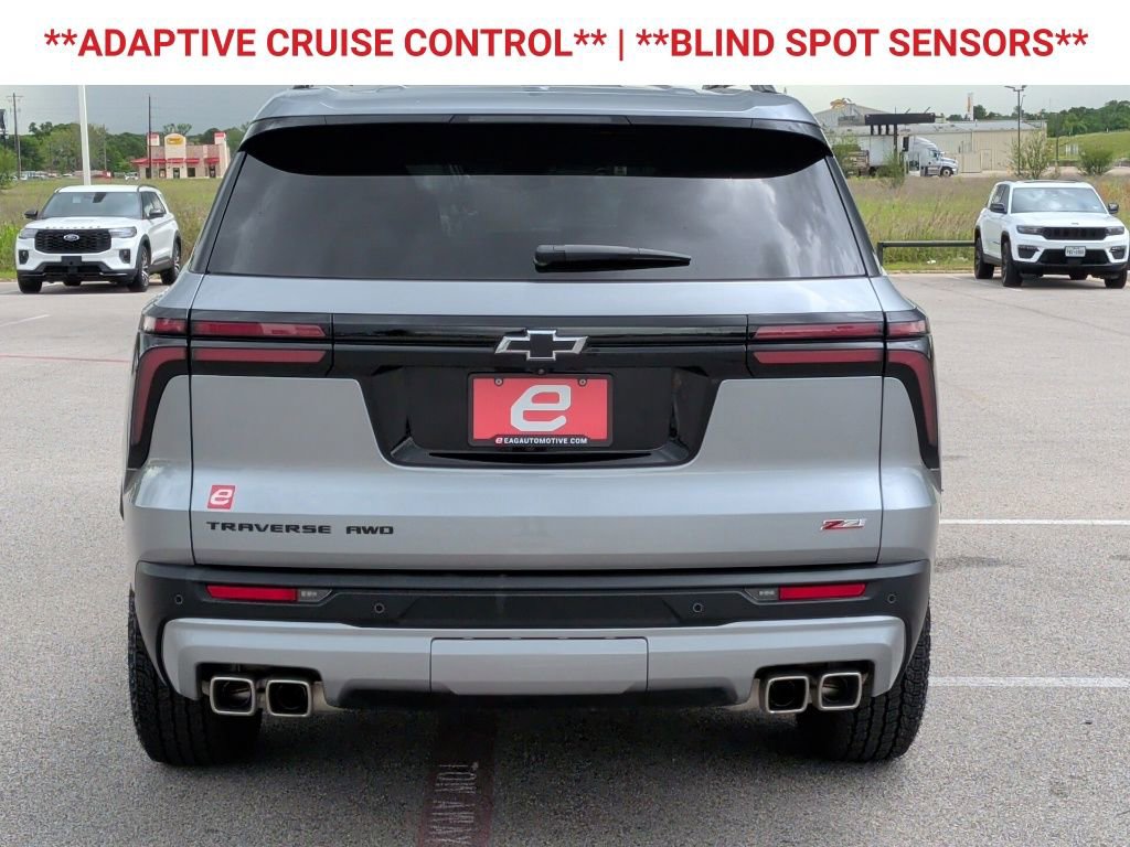 Used 2025 Chevrolet Traverse Z71 AWD/4WD image 7