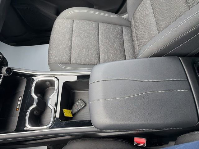 Used 2025 Chevrolet Traverse LT AWD/4WD image 18