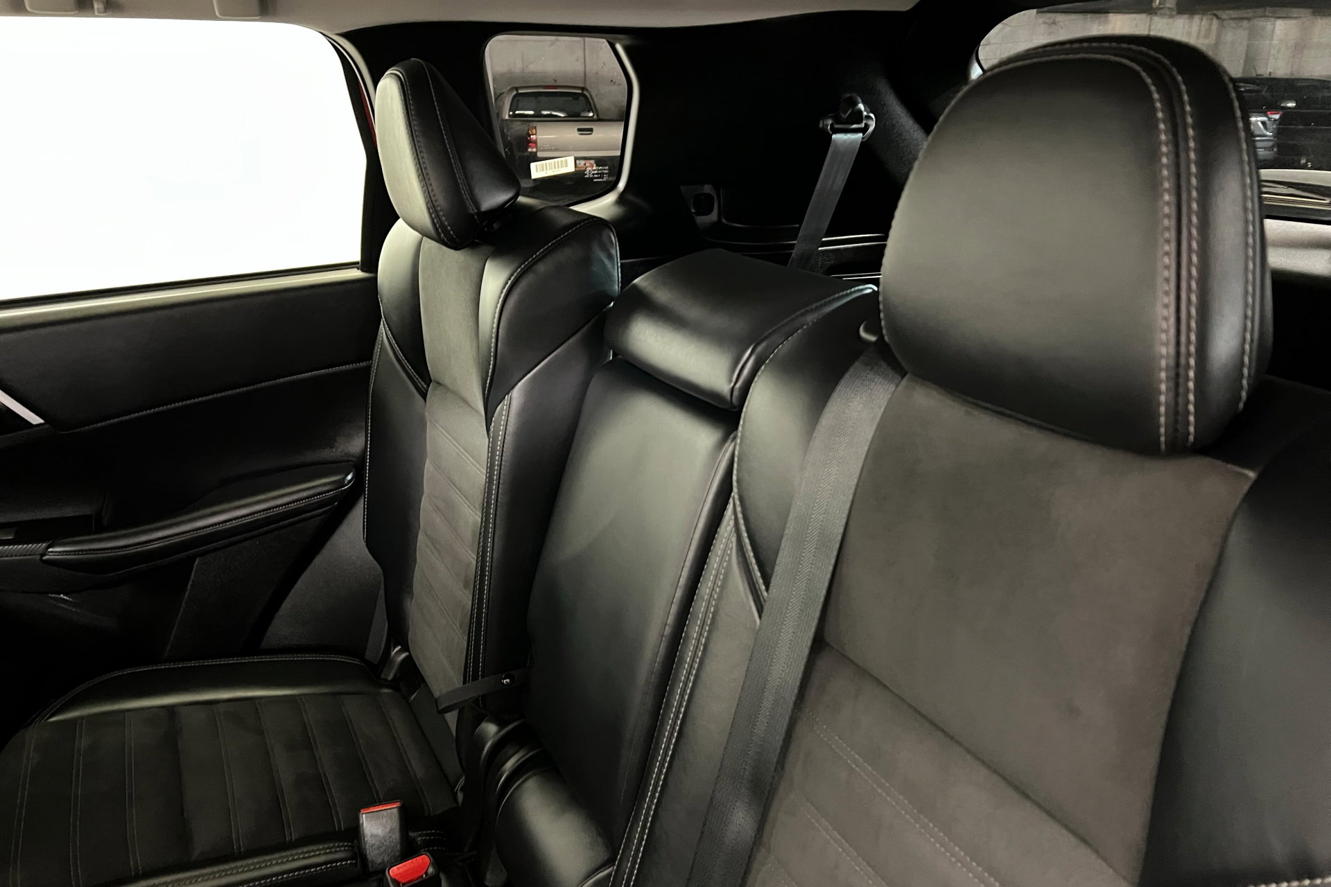 Used 2023 Mitsubishi Outlander SE image 20