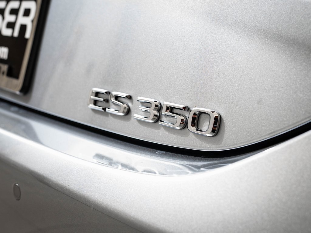 New 2025 Lexus ES 350 w/ Premium Package image 16