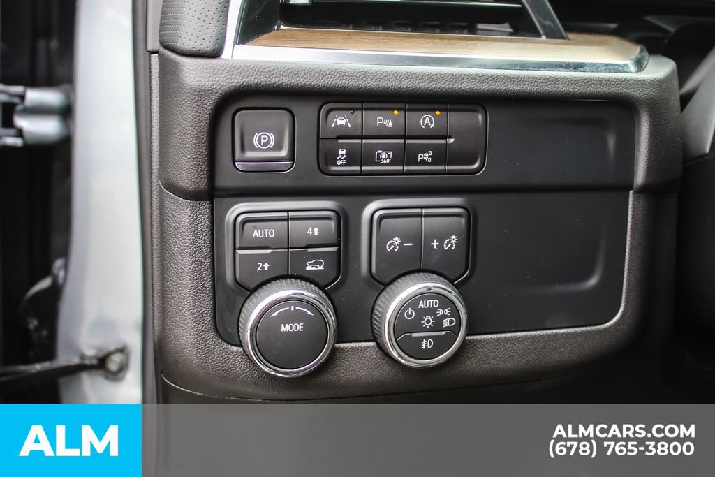 Used 2025 Chevrolet Tahoe High Country AWD/4WD image 32
