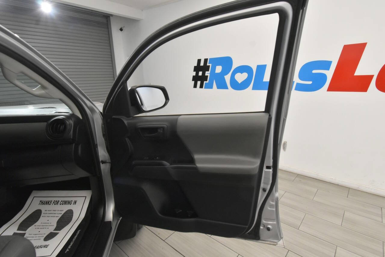 Used 2020 Toyota Tacoma SR w/ SX Package AWD/4WD image 21