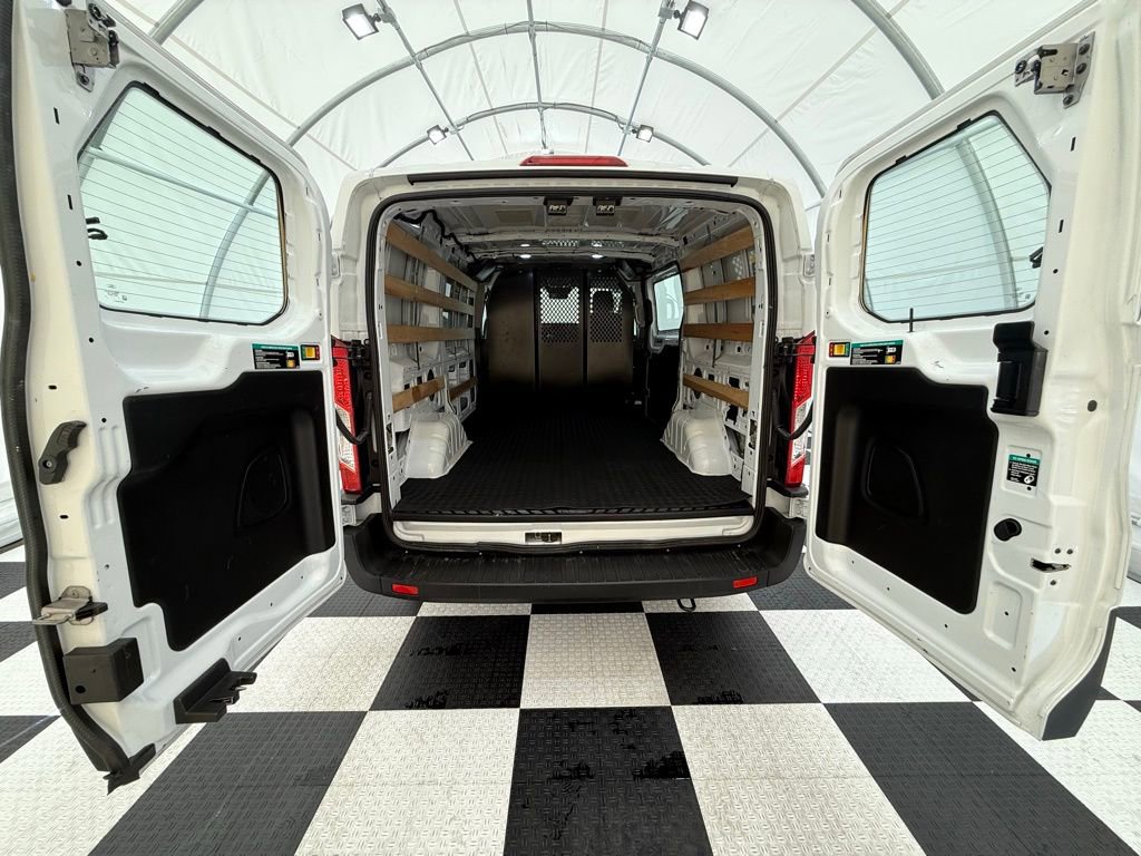 Used 2023 Ford Transit 250 Low Roof AWD w/ Exterior Upgrade Package image 4