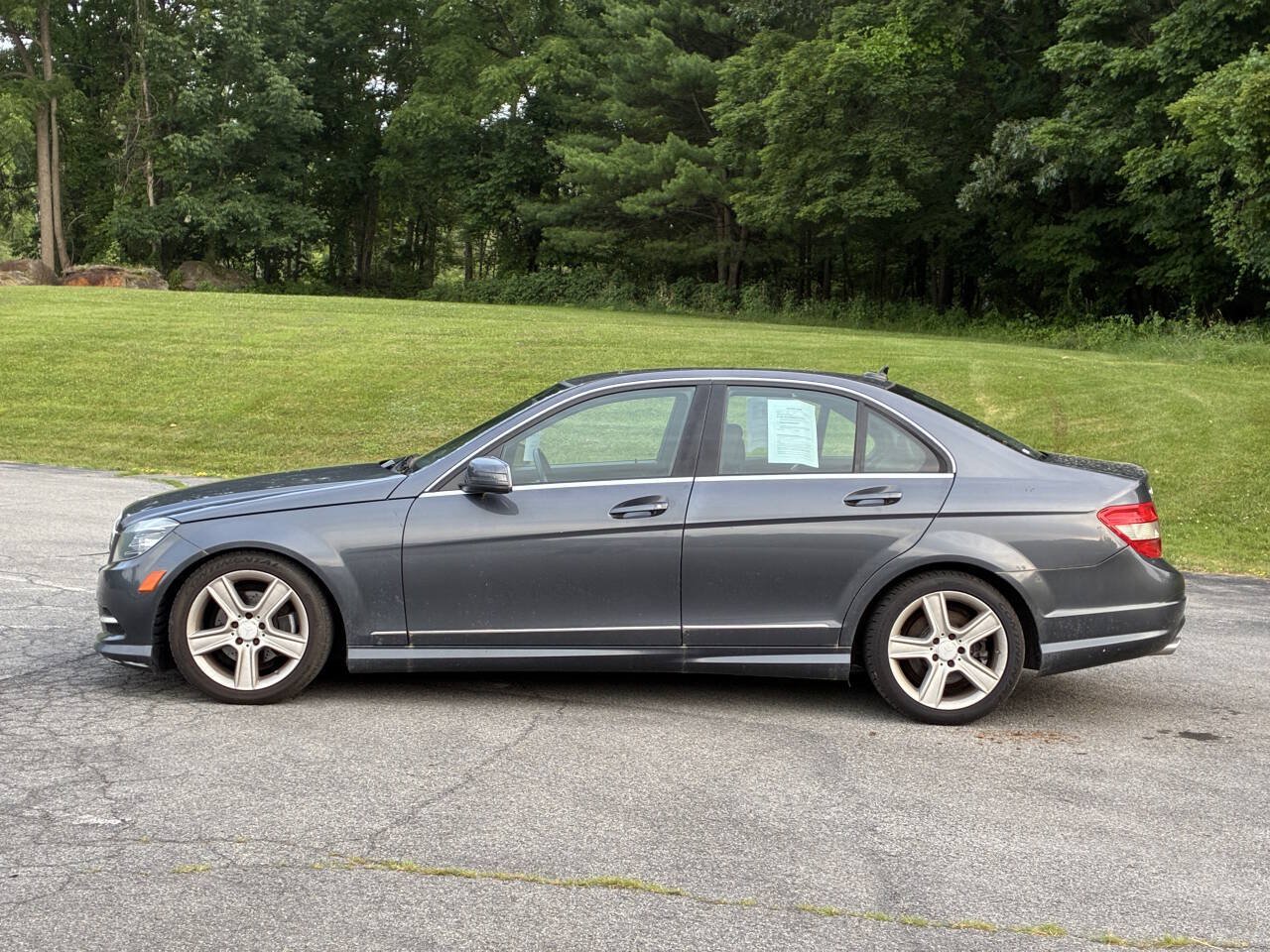 Used 2011 Mercedes-Benz C 300 4MATIC Sedan image 8