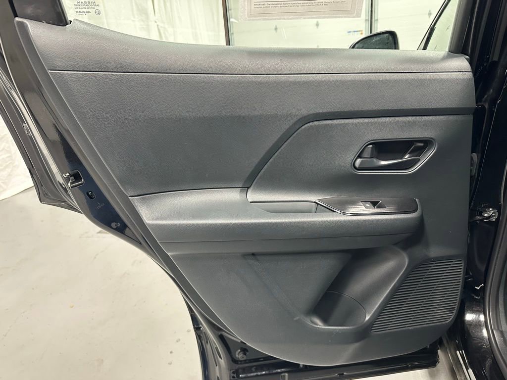 Used 2025 Nissan Kicks S AWD/4WD image 37