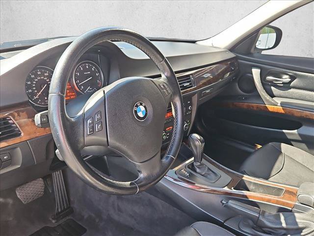 Used 2011 BMW 328i xDrive Sedan AWD/4WD image 10