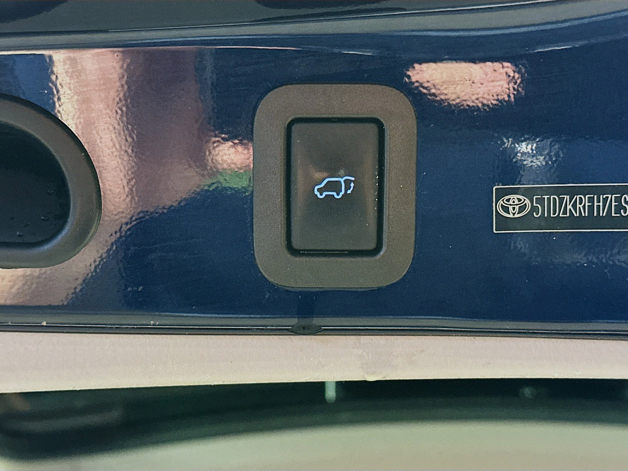 Used 2014 Toyota Highlander Plus FWD image 29