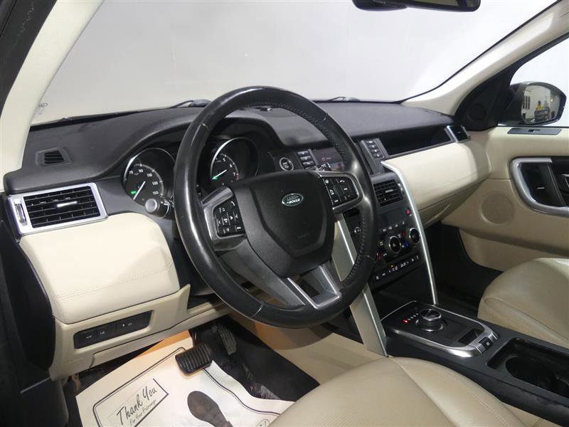 Used 2019 Land Rover Discovery Sport HSE image 24