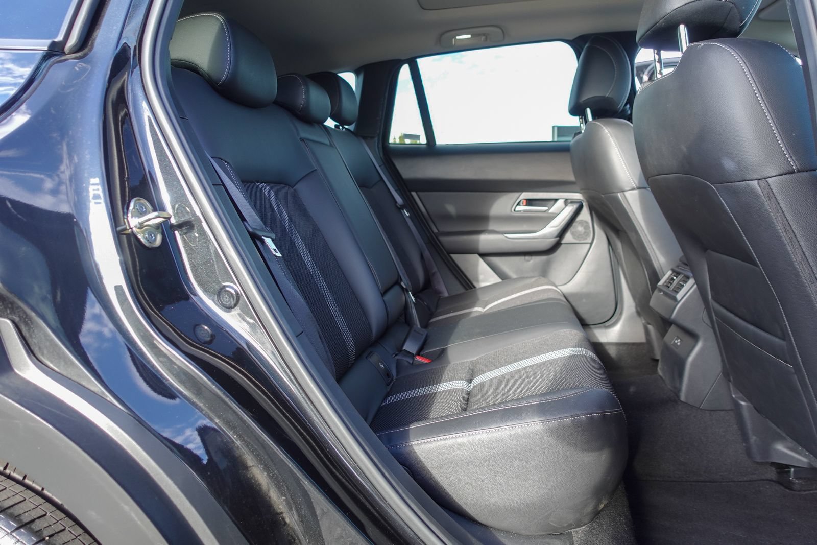 Used 2026 MAZDA CX-50 AWD 2.5 S w/ Preferred Pkg image 16