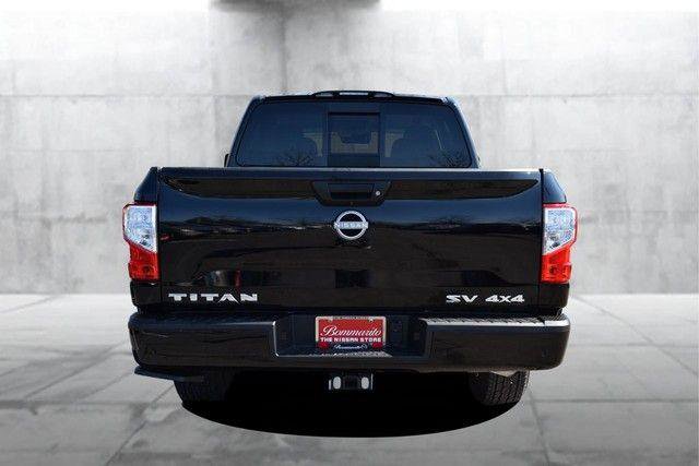Used 2024 Nissan Titan SV w/ SV Convenience Package image 6