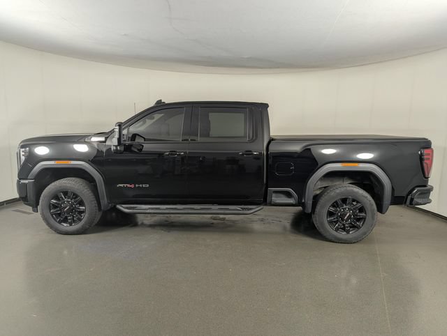 Used 2024 GMC Sierra 2500 AT4 w/ Technology Package AWD/4WD image 5