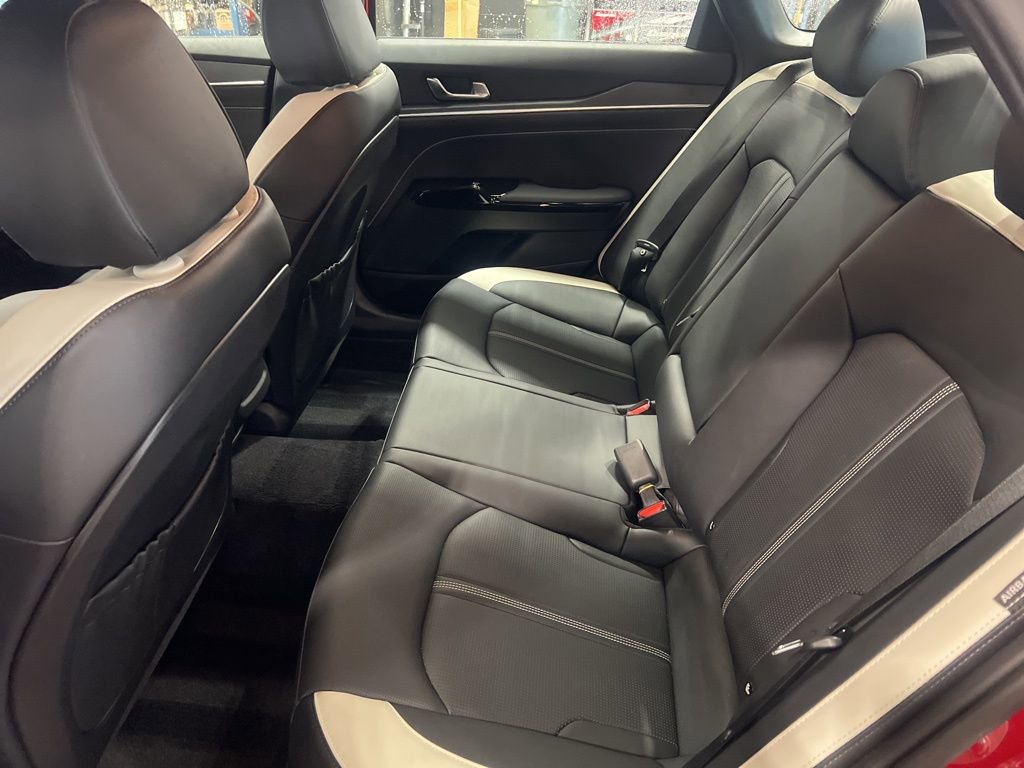 Certified 2025 Kia K5 GT-Line image 8