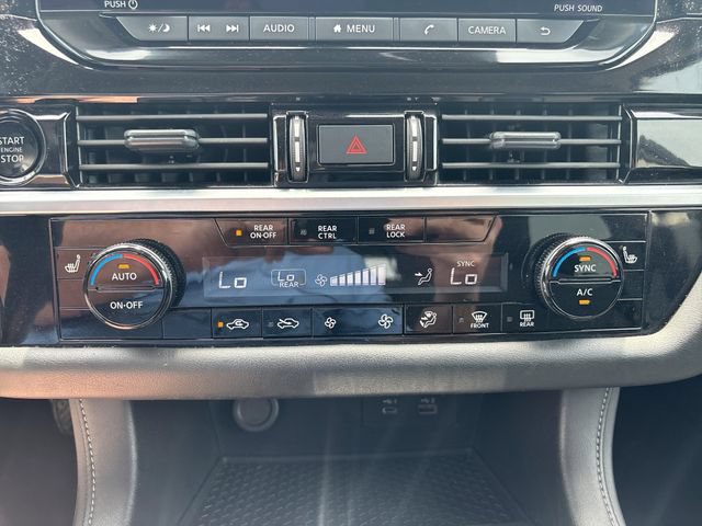 Used 2025 Nissan Pathfinder SV FWD image 18