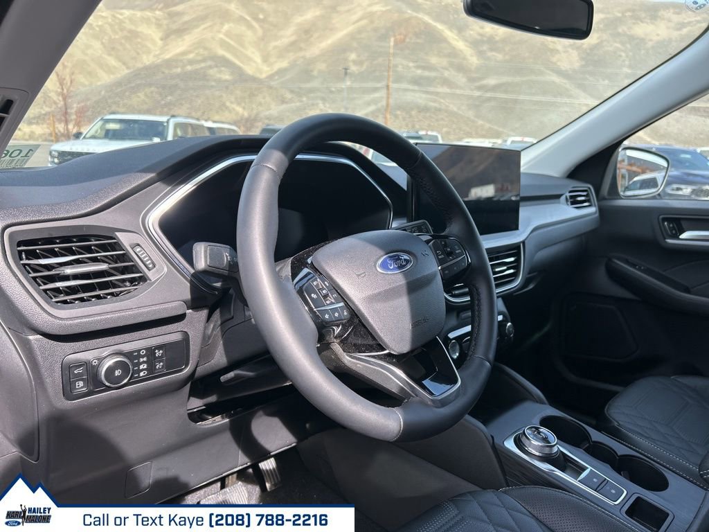 Used 2024 Ford Escape SE w/ PHEV Premium Package image 18