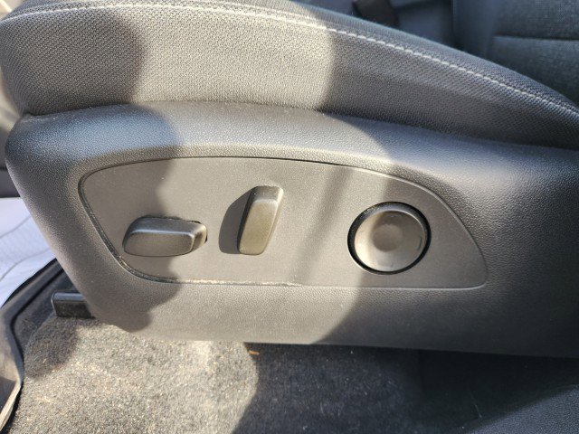 Used 2024 Chevrolet Traverse LT image 35