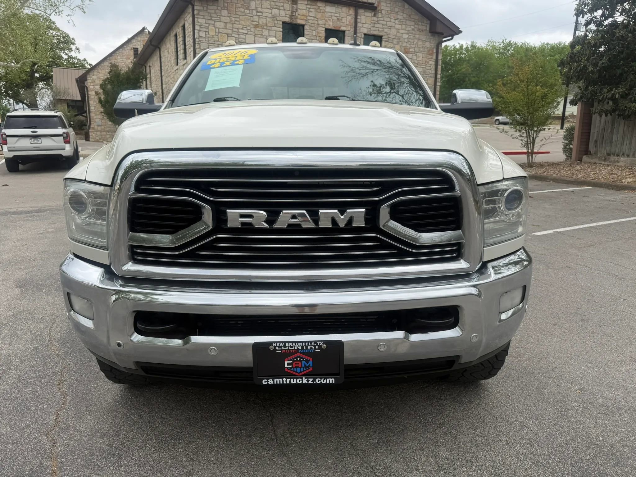 Used 2016 RAM 2500 Limited AWD/4WD image 2