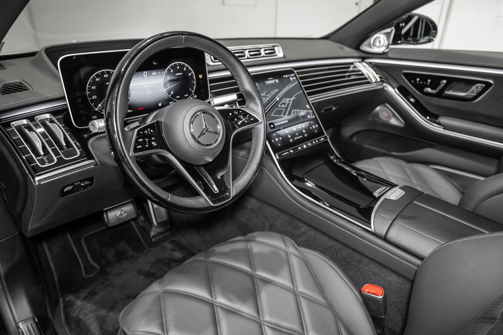 Used 2024 Mercedes-Benz Maybach S 580 4MATIC image 19