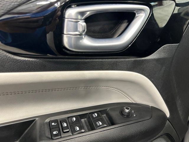 Used 2023 Jeep Compass Limited AWD/4WD image 22