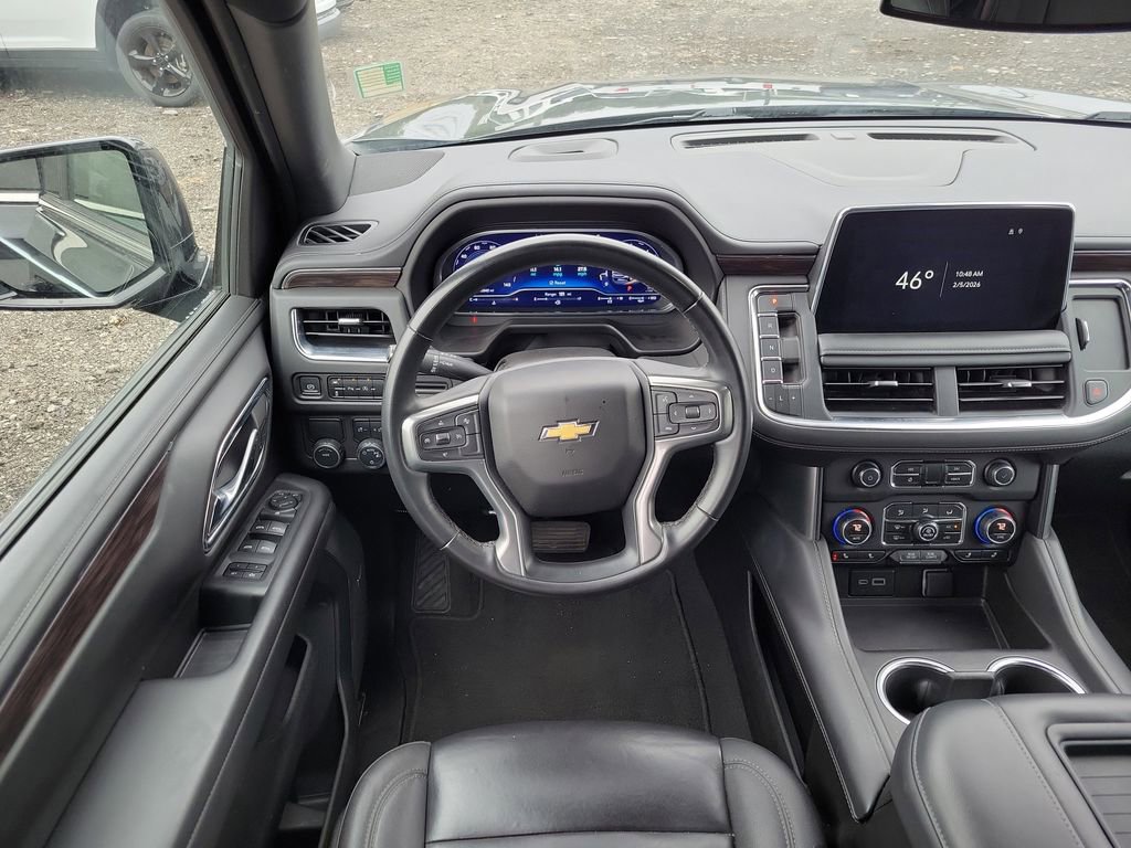 Used 2023 Chevrolet Suburban LT RWD image 27