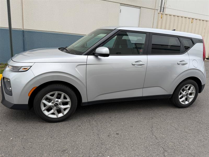Used 2020 Kia Soul S FWD image 6