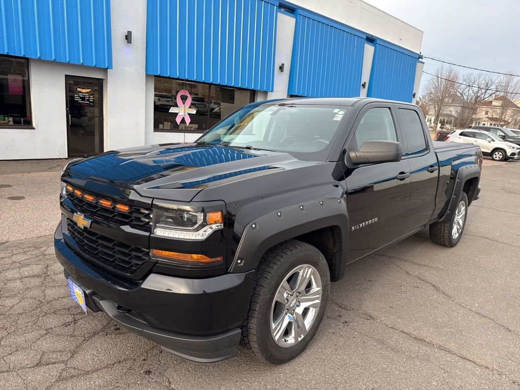Used 2016 Chevrolet Silverado 1500 Custom w/ Custom Convenience Package image 2