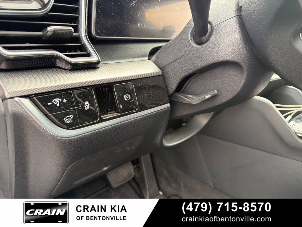 Certified 2025 Kia Sportage SX FWD image 11