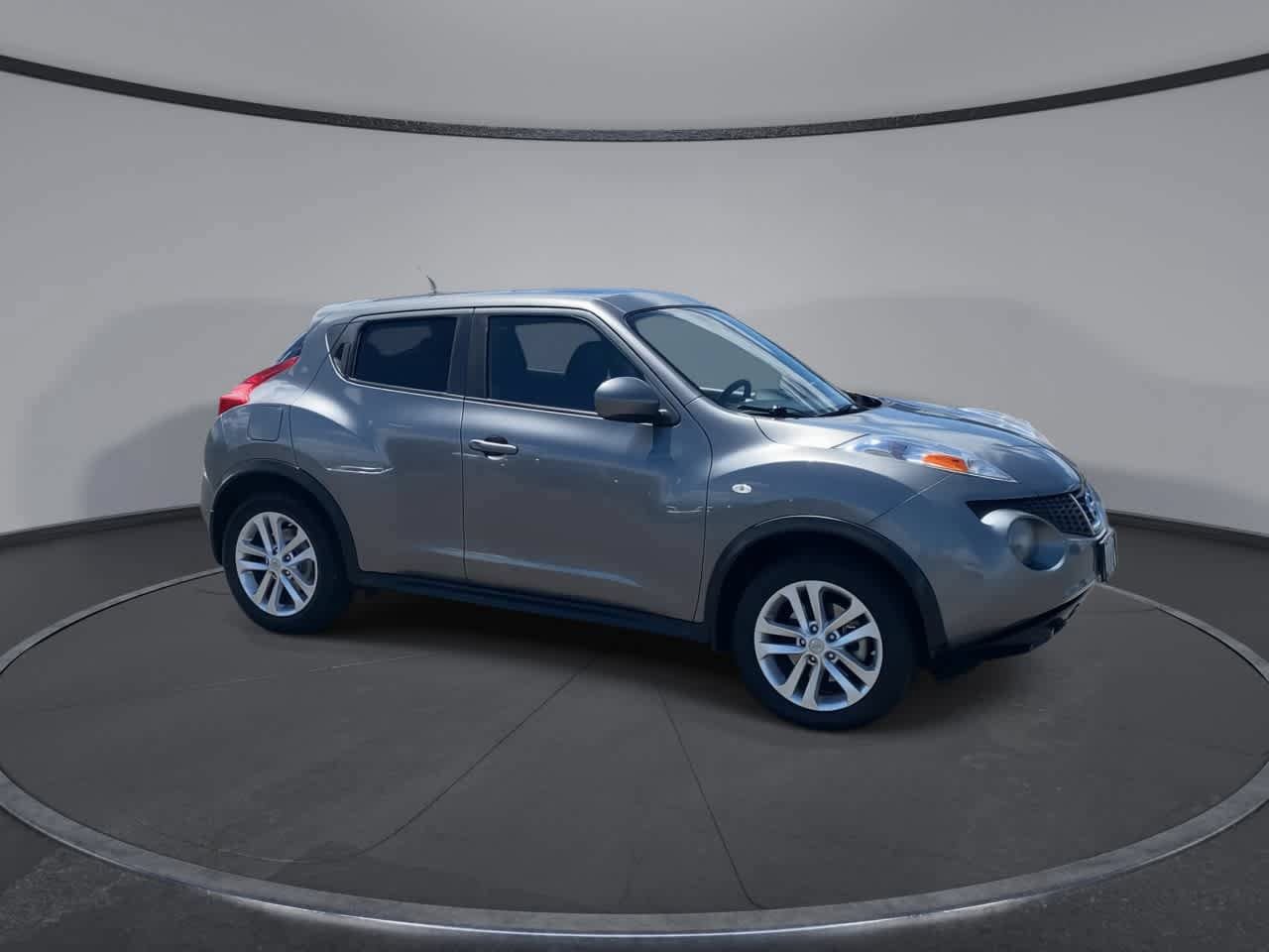Used 2011 Nissan Juke SV AWD/4WD image 3