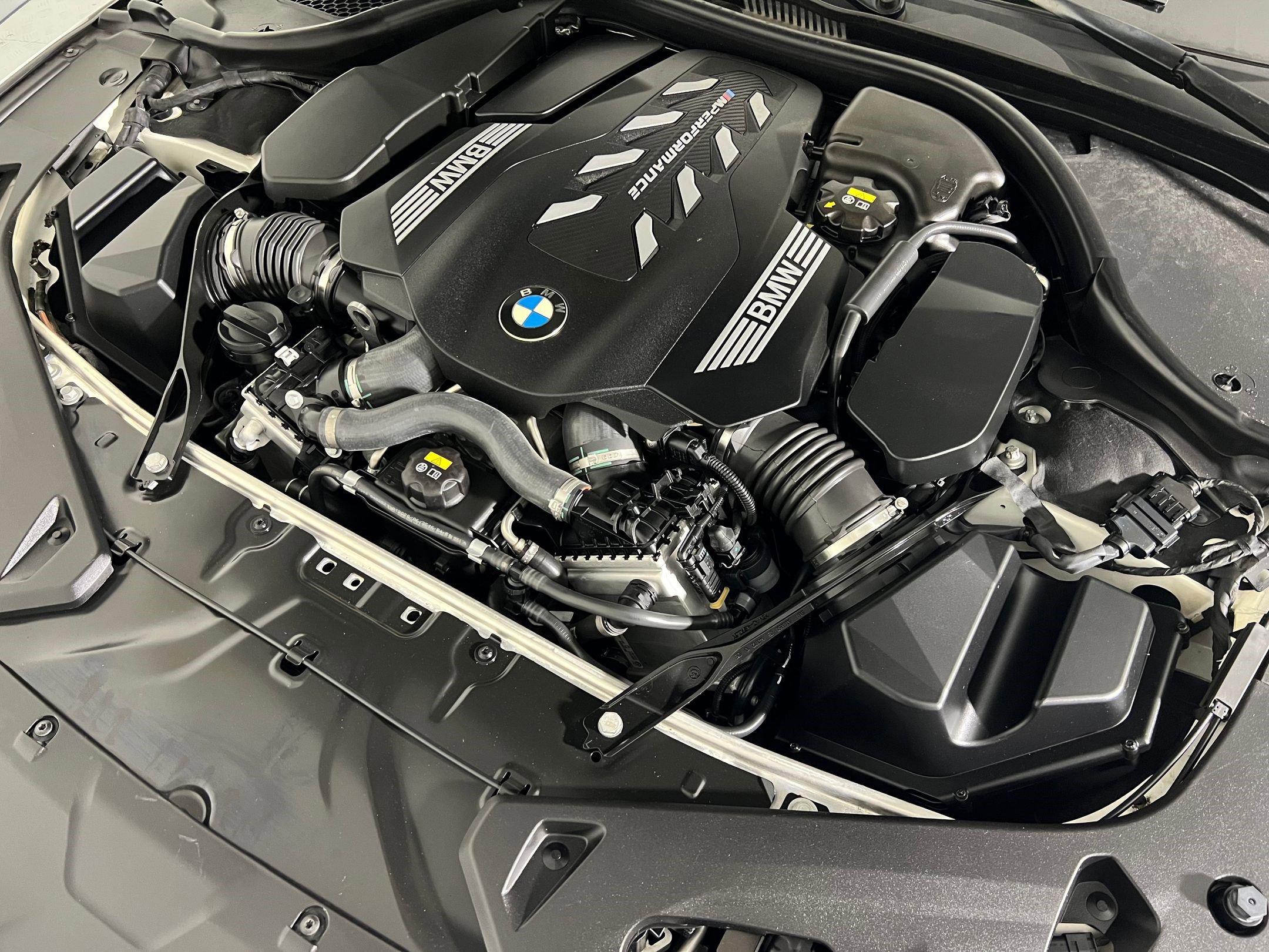 Used 2021 BMW M850i xDrive Convertible w/ Driving Assistance Package image 23