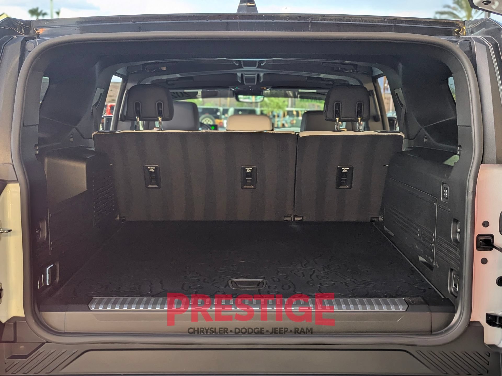 Used 2024 GMC Hummer EV 3X w/ Extreme Off-Road Package AWD/4WD image 12
