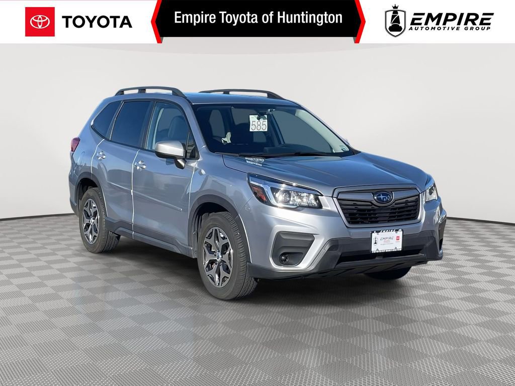 Used 2019 Subaru Forester Premium w/ All-Weather Package image 1
