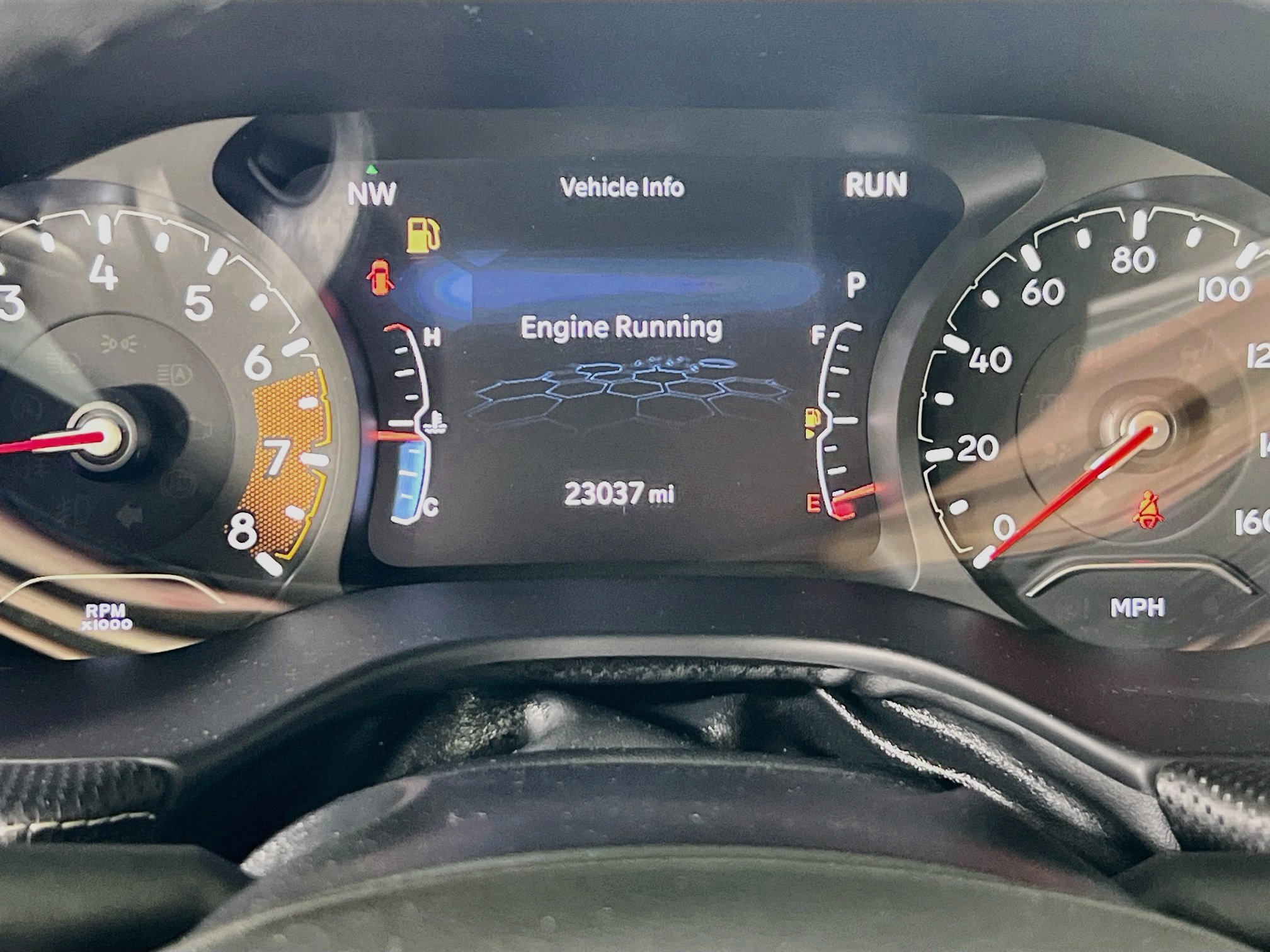 Used 2023 Jeep Compass Latitude w/ Convenience Group AWD/4WD image 12