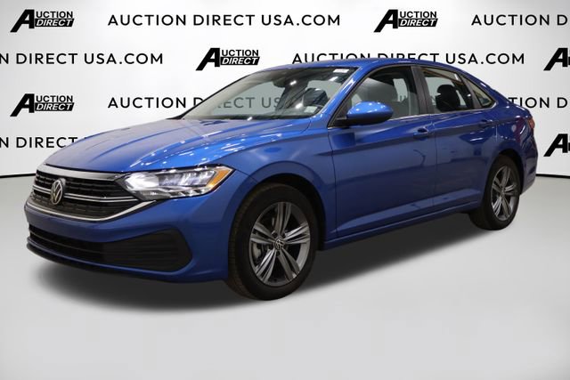 Used 2024 Volkswagen Jetta SE image 1