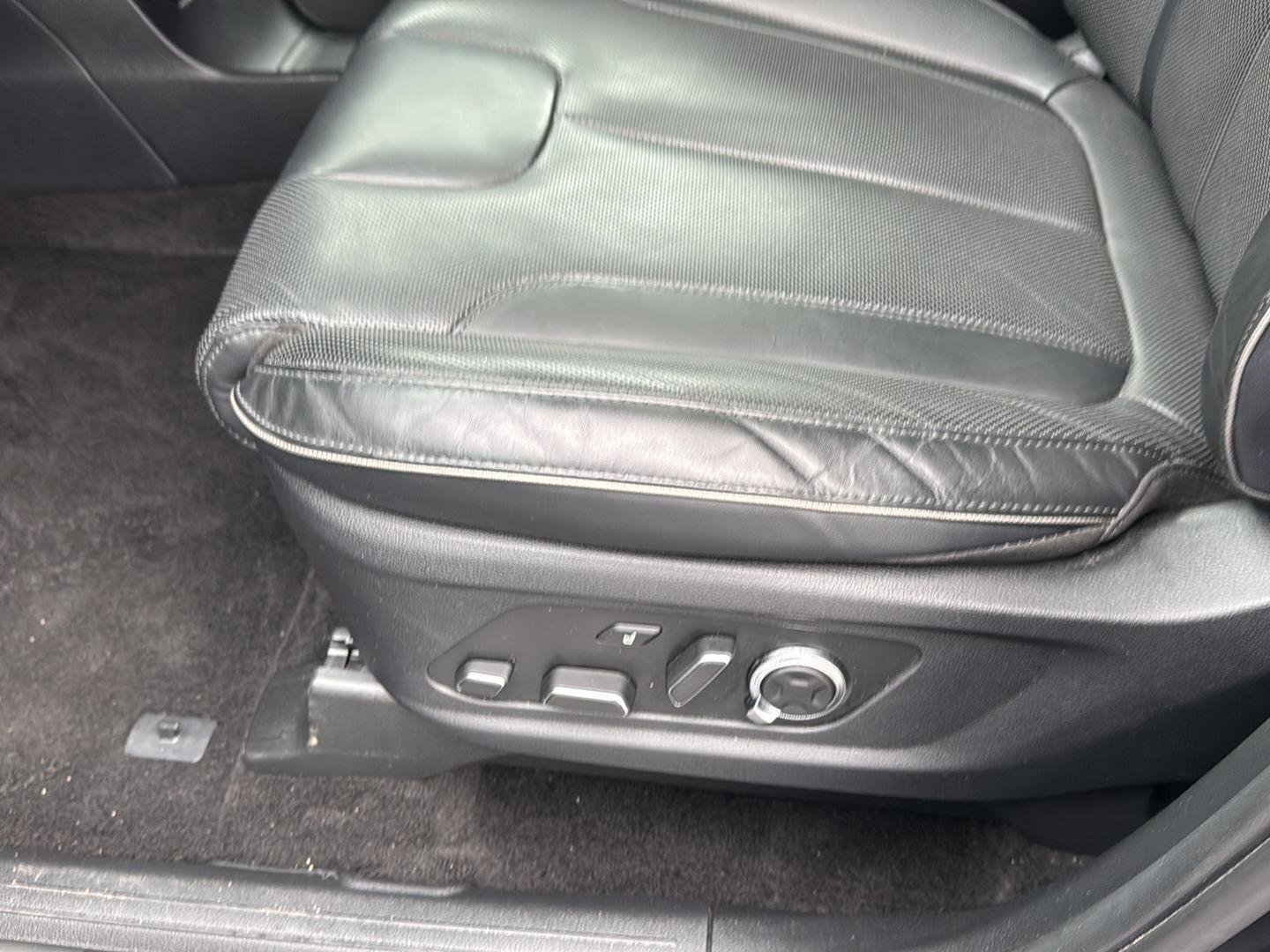 Used 2024 Hyundai Palisade Calligraphy image 28