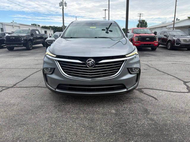 Used 2023 Buick Enclave Essence FWD image 3